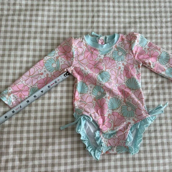 Caden Land family matching swimwear set - Picture 6 of 17